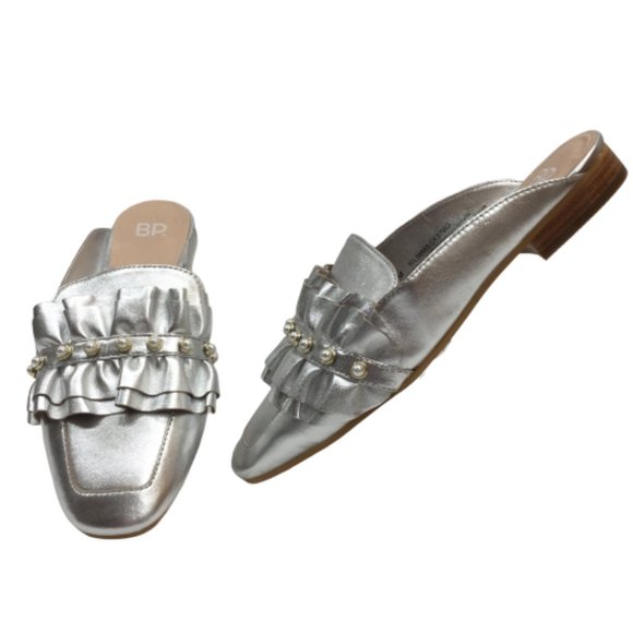 bp Shoes - NWOT Nordstrom BP Mandy-Lea Silver Leather Slides